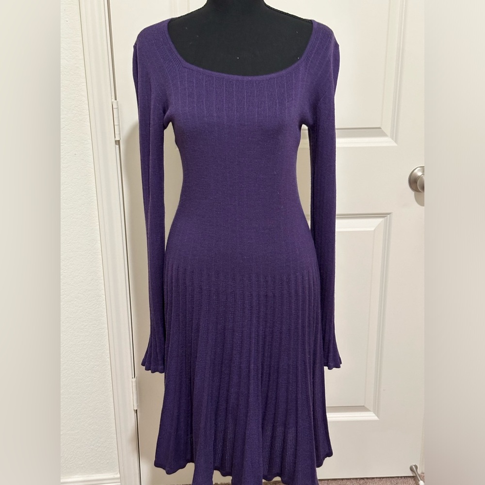 Tahari Arthur Levine women’s sweater dress